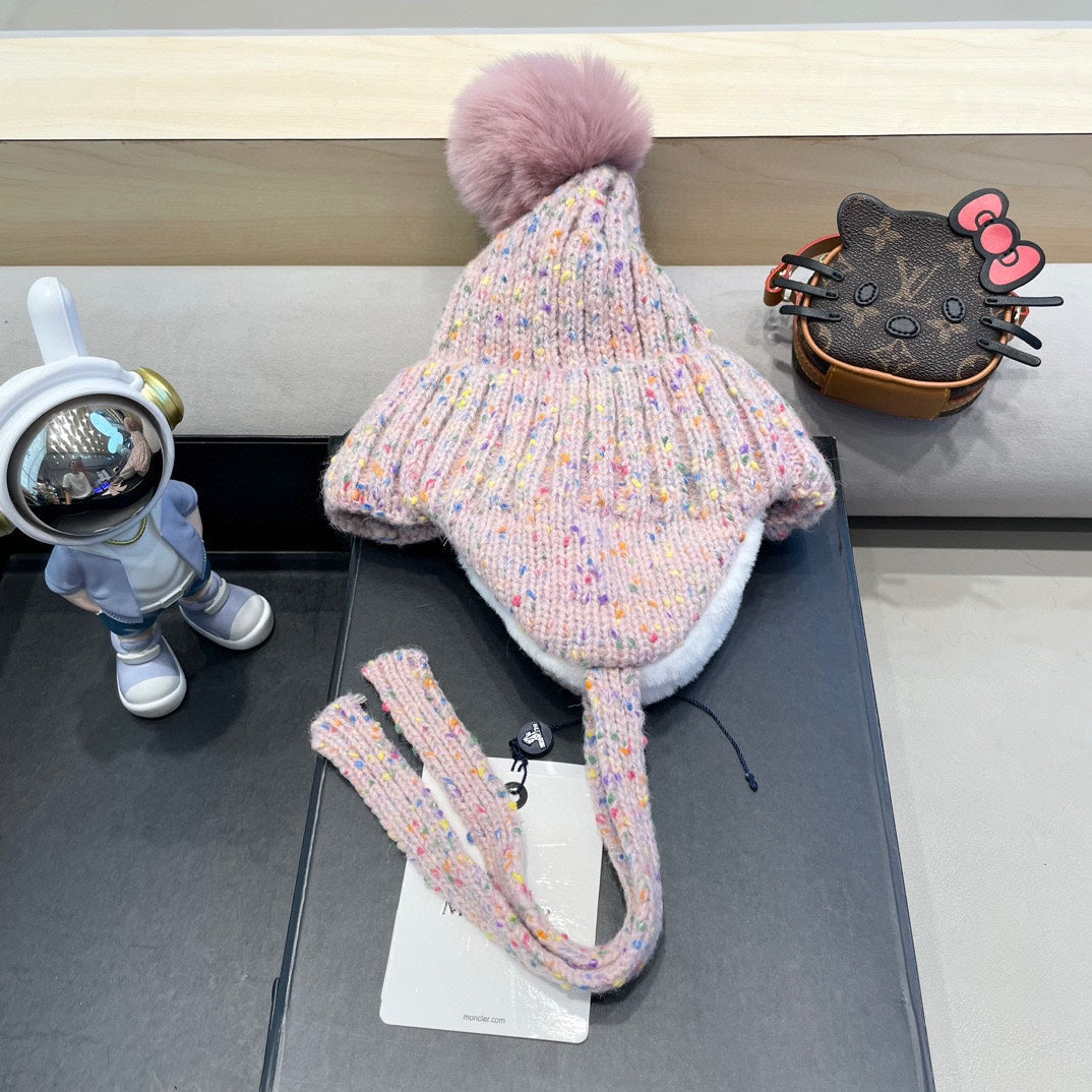 MONCLER BEANIE HAT IN LIGHT PINK WOOL LINED WITH FLEECE 436776