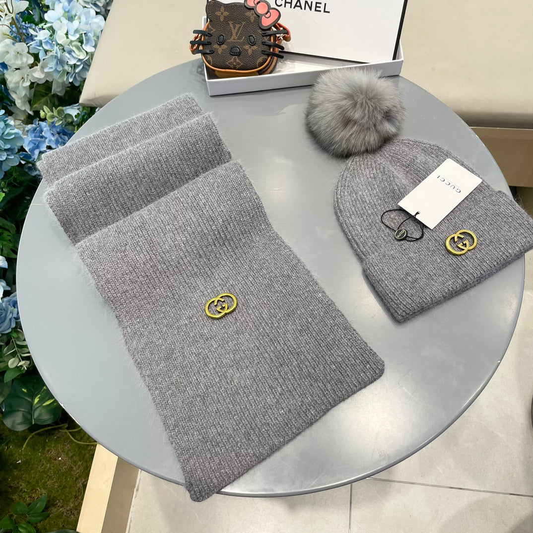 GUCCI SET SCARF AND HAT IN DOVE GRAY CASHMERE 436241
