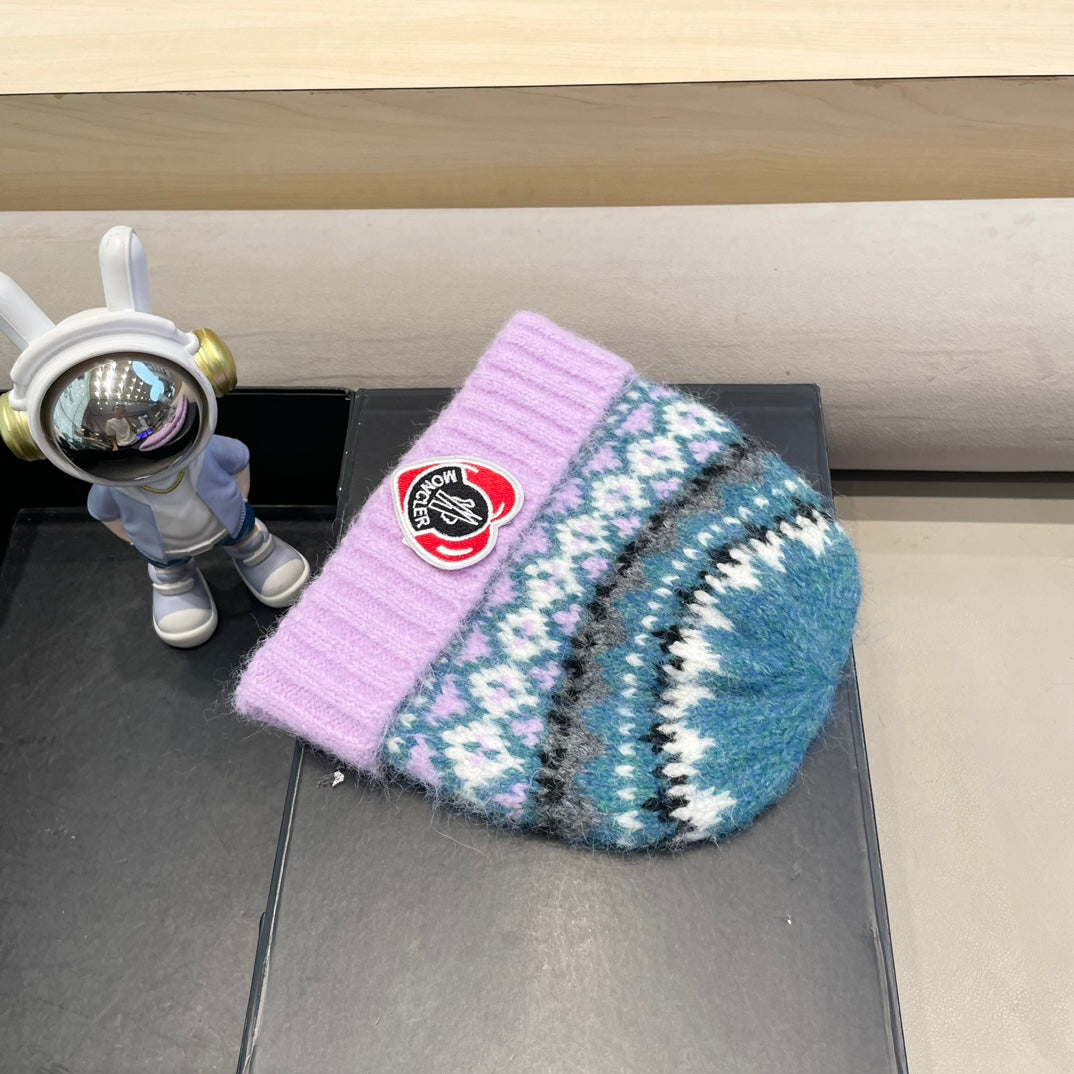 MONCLER BEANIE HAT IN COLORFUL WOOL 438146