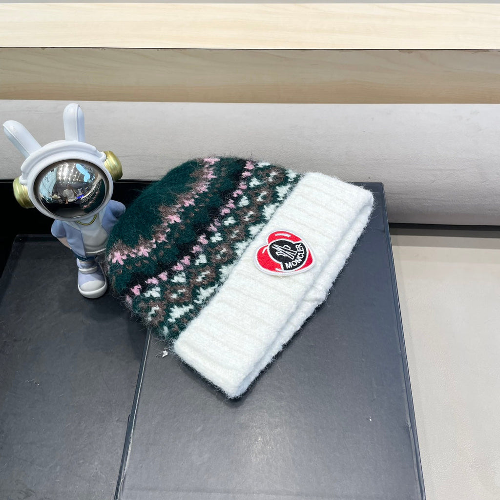 MONCLER BEANIE HAT IN COLORFUL WOOL 438144