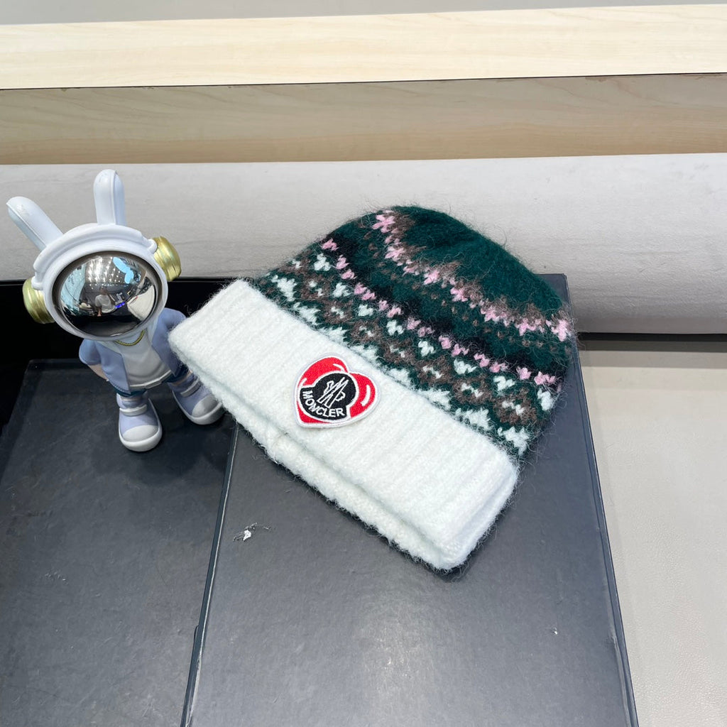 MONCLER BEANIE HAT IN COLORFUL WOOL 438144
