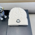MONCLER CABLE-KNIT BEANIE HAT IN BEIGE CREAM WOOL 438143