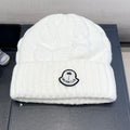 MONCLER CABLE-KNIT BEANIE HAT IN WHITE WOOL 438141