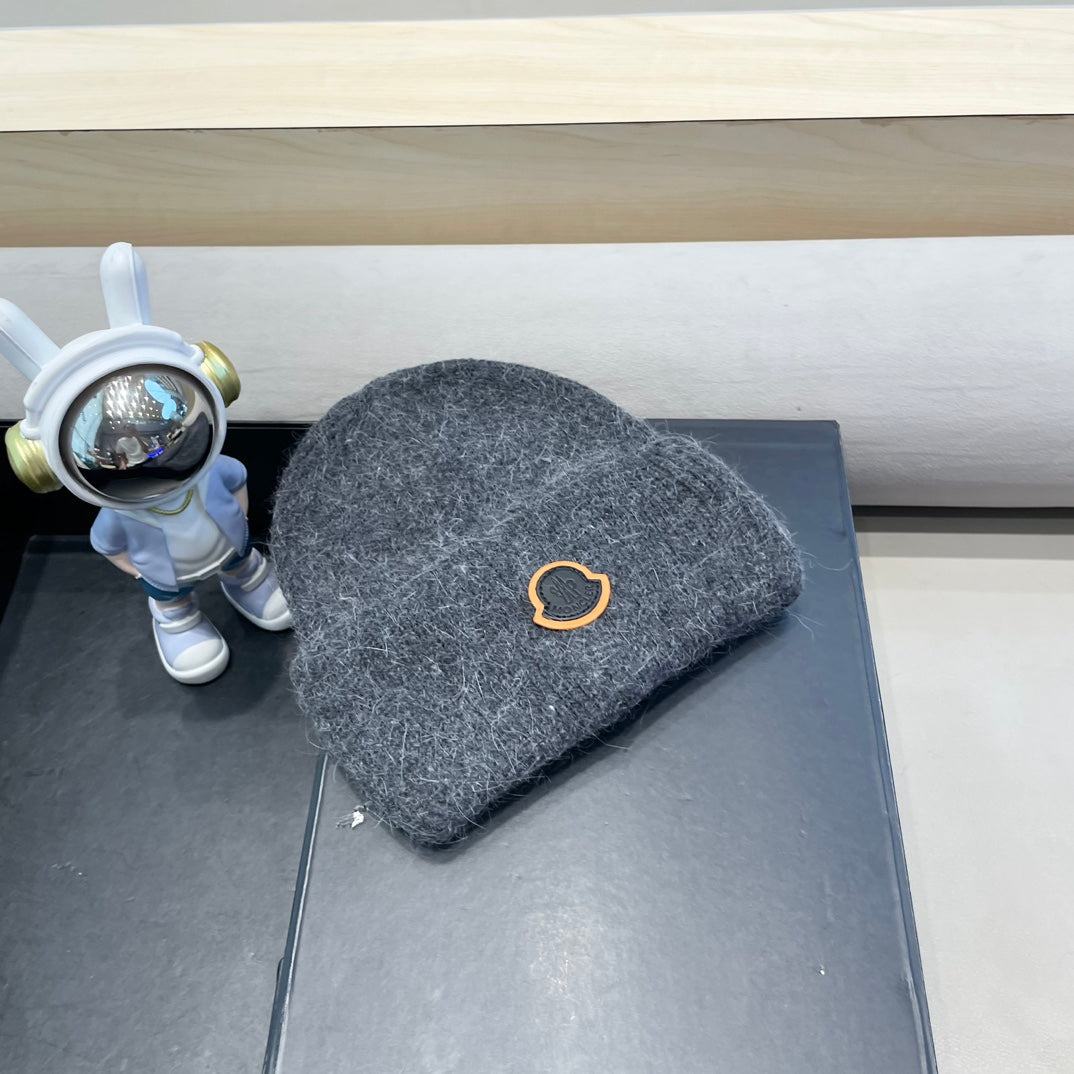 MONCLER BEANIE HAT IN GRAPHITE GRAY WOOL 438121