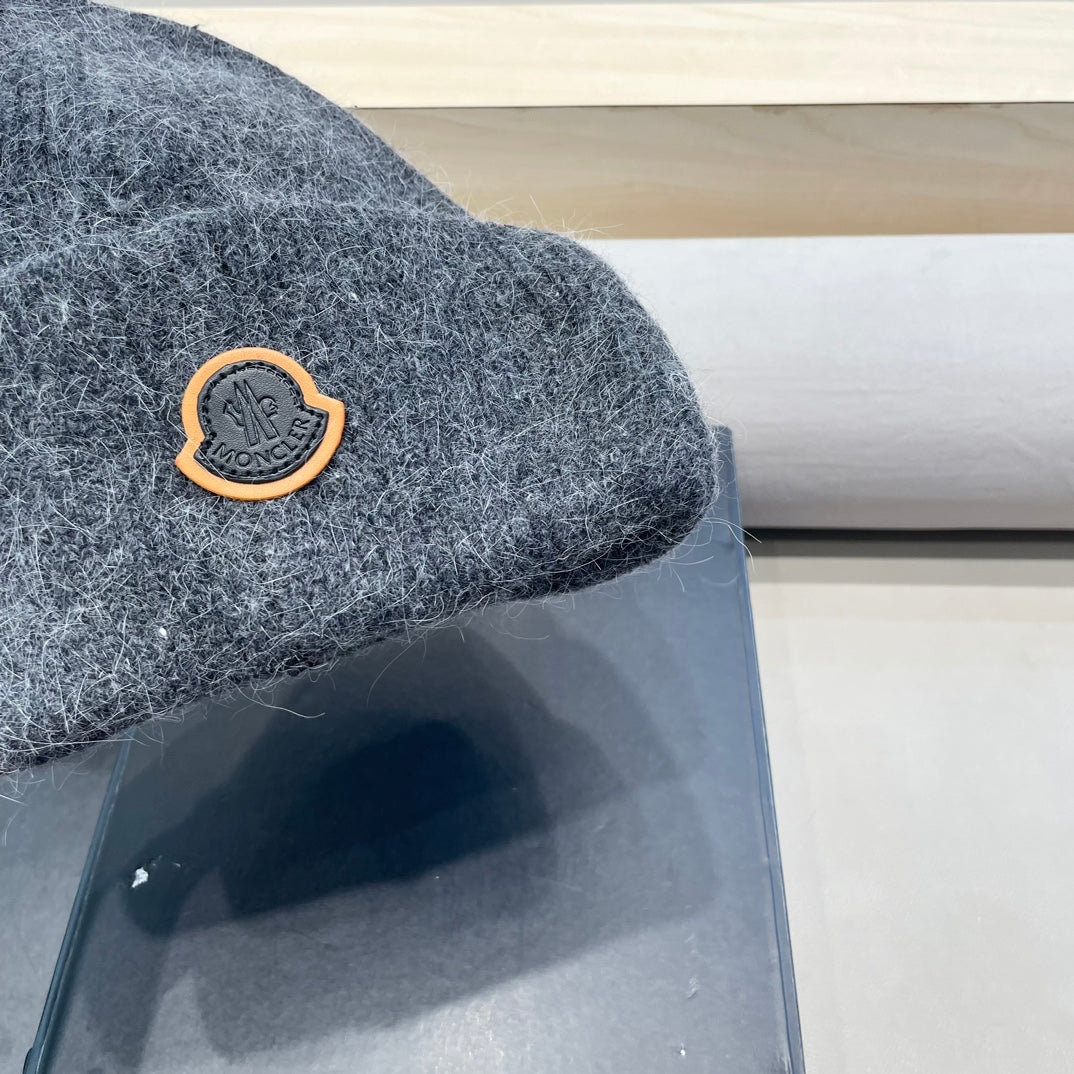 MONCLER BEANIE HAT IN GRAPHITE GRAY WOOL 438121