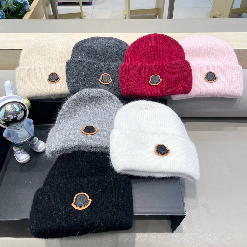 MONCLER BEANIE HAT IN GRAPHITE GRAY WOOL 438121