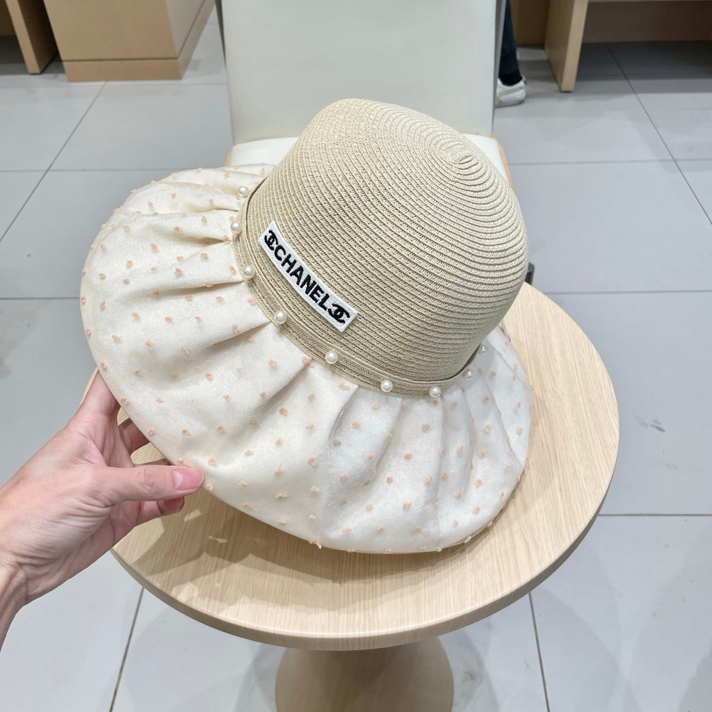 CHANEL WIDE BRIM HAT IN IVORY STRAW 673033