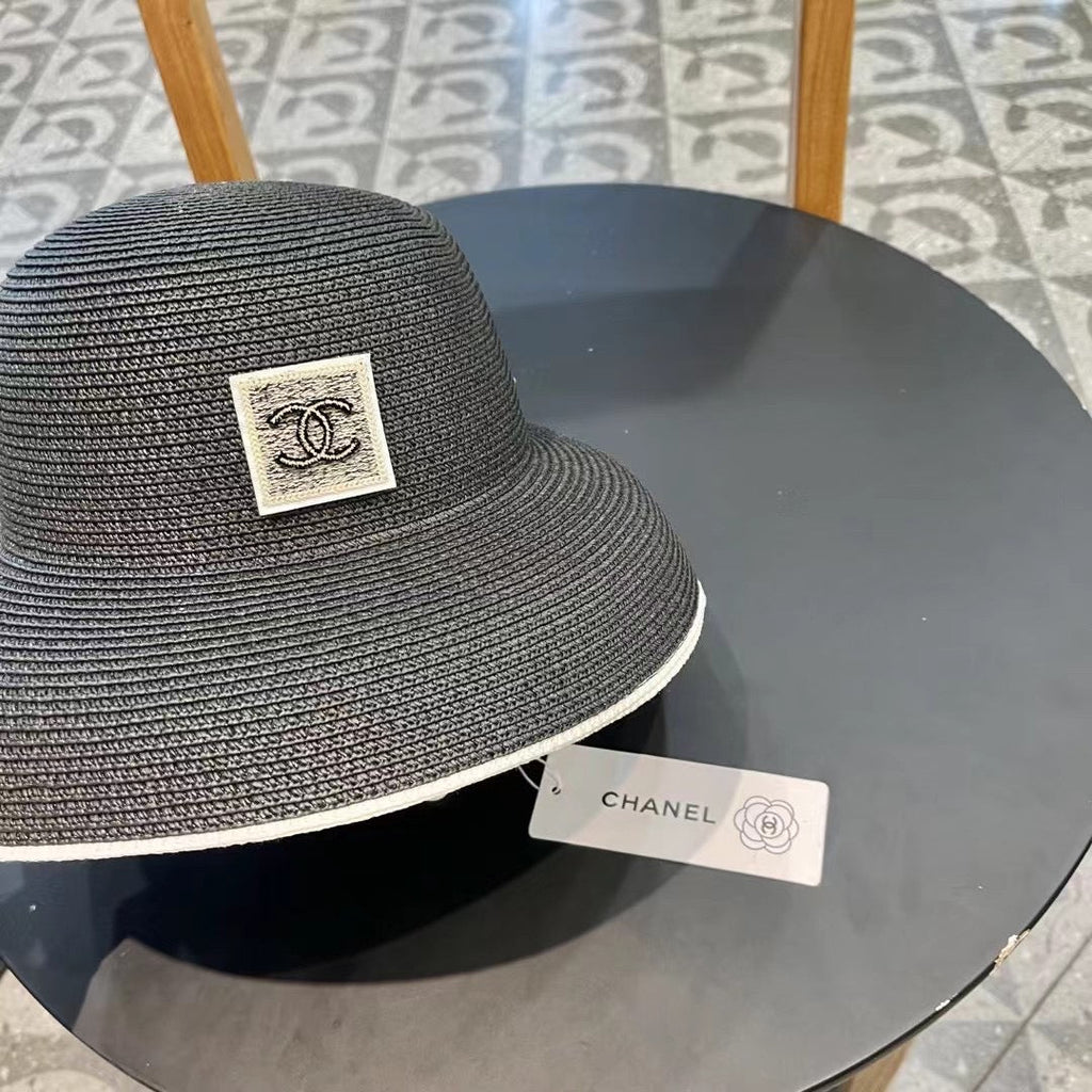 CHANEL STRAW CLOCHE HAT BLACK 672756