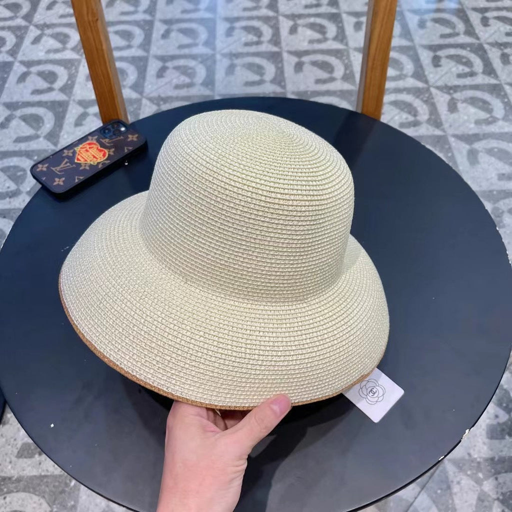 CHANEL STRAW CLOCHE HAT IVORY 672757