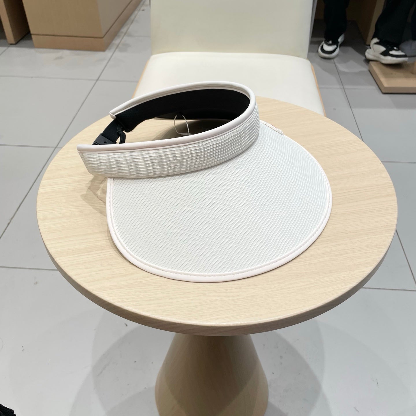 MIU MIU MM FASHION VISOR CAP IN BLACK AND WHITE WITH LOGO TEXT EMBROIDERY