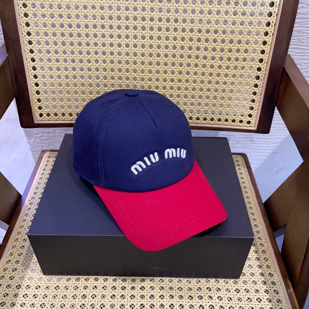 MIU MIU MM BASEBALL CAP IN NAVY BLUE AND RED FABRIC WITH LOGO EMBROIDERY