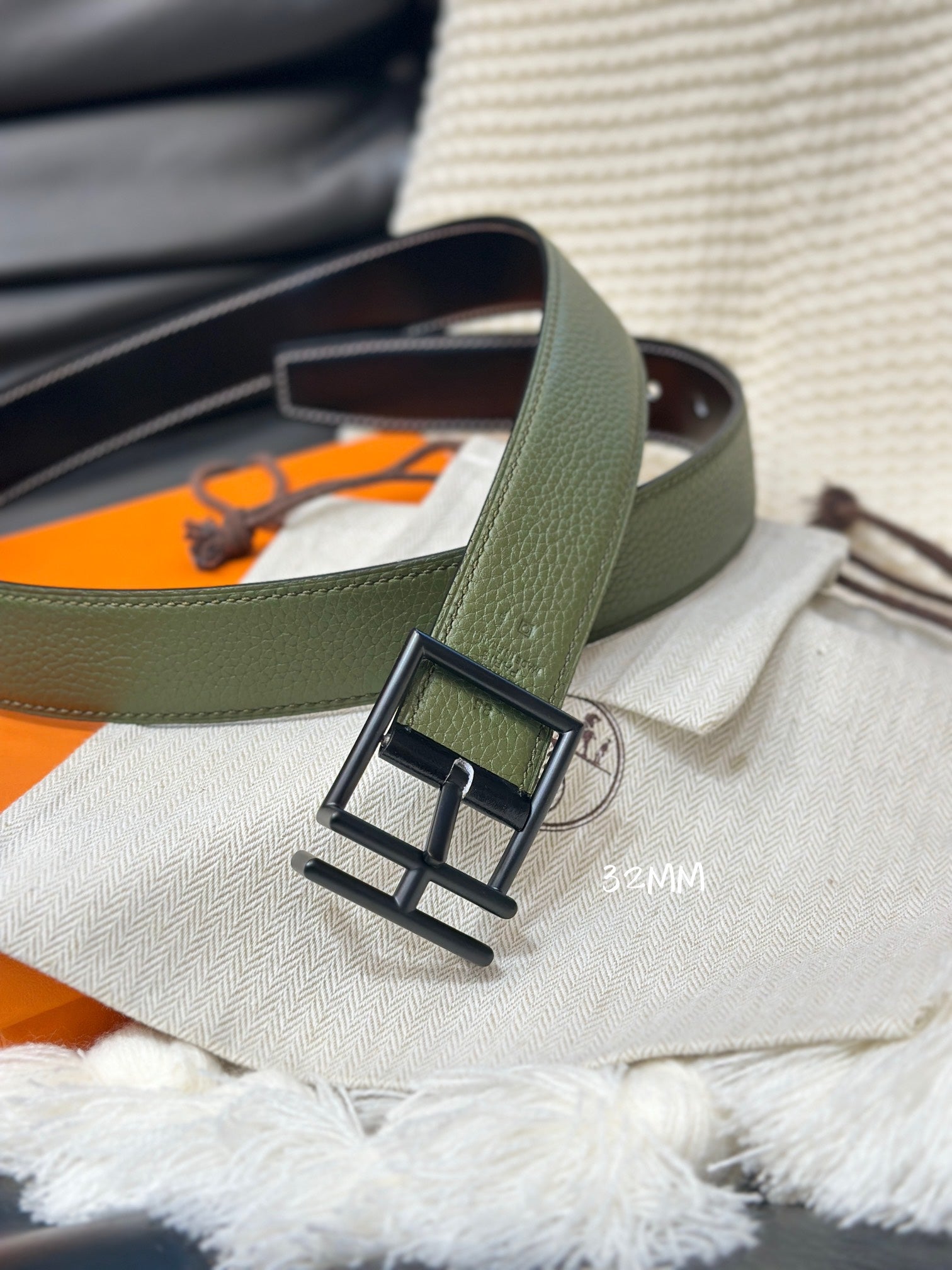 HERMES NATHAN REVERSIBLE BELT  32MM OLIVE GREEN AND BLACK LEATHER BLACK HARDWARE