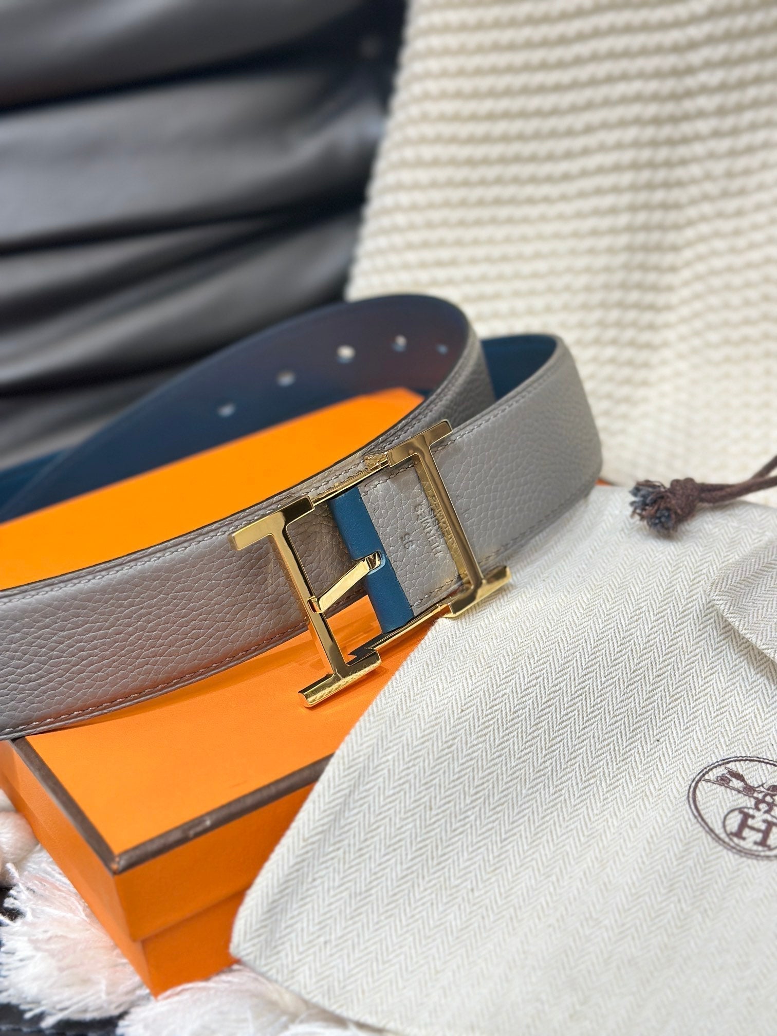 HERMES HADRIEN 38MM REVERSIBLE BELT GREY AND BLUE LEATHER GOLD BUCKLE