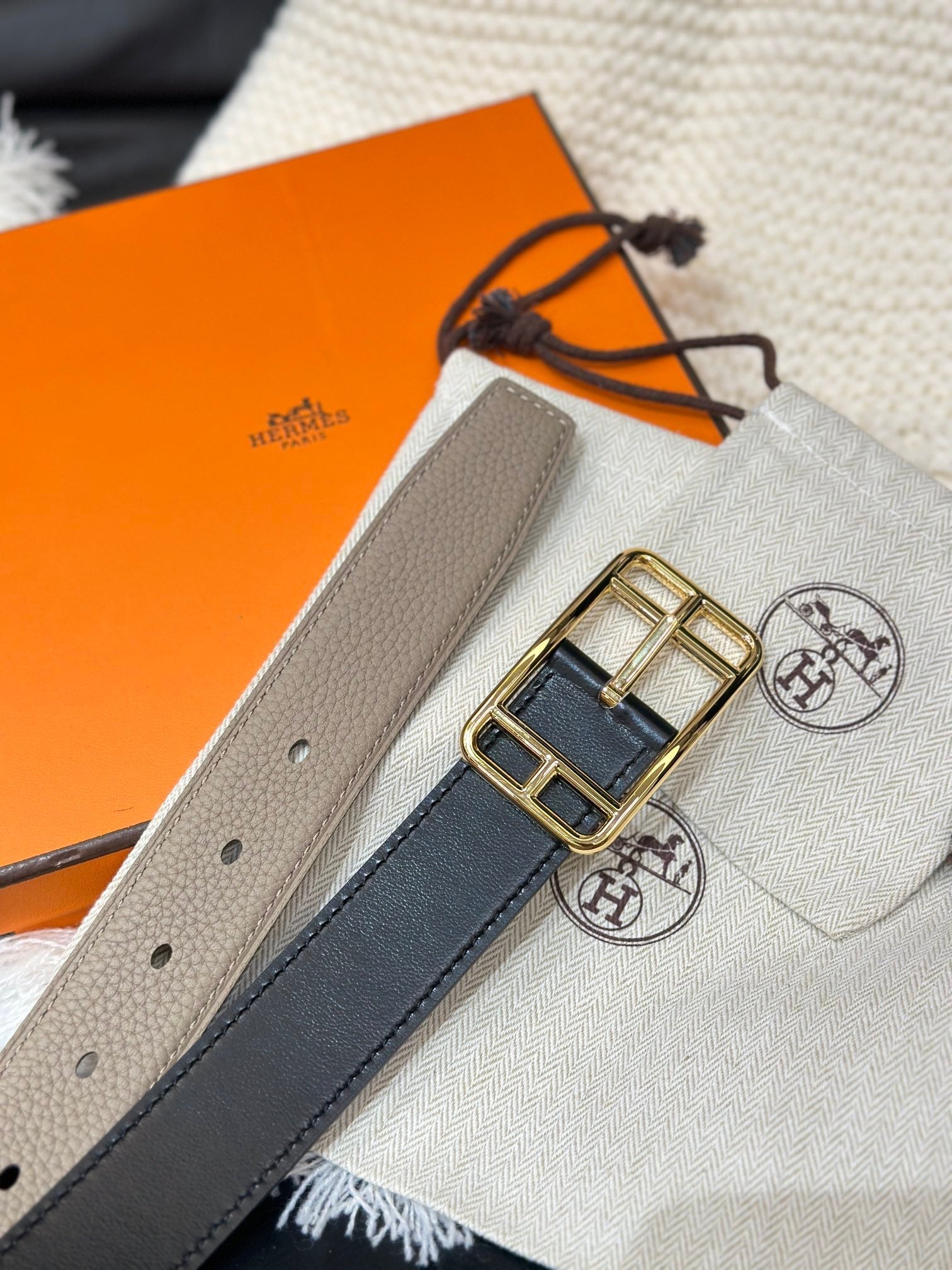 HERMES CAPE COD 32MM REVERSIBLE BELT BLACK AND TAN LEATHER GOLD BUCKLE