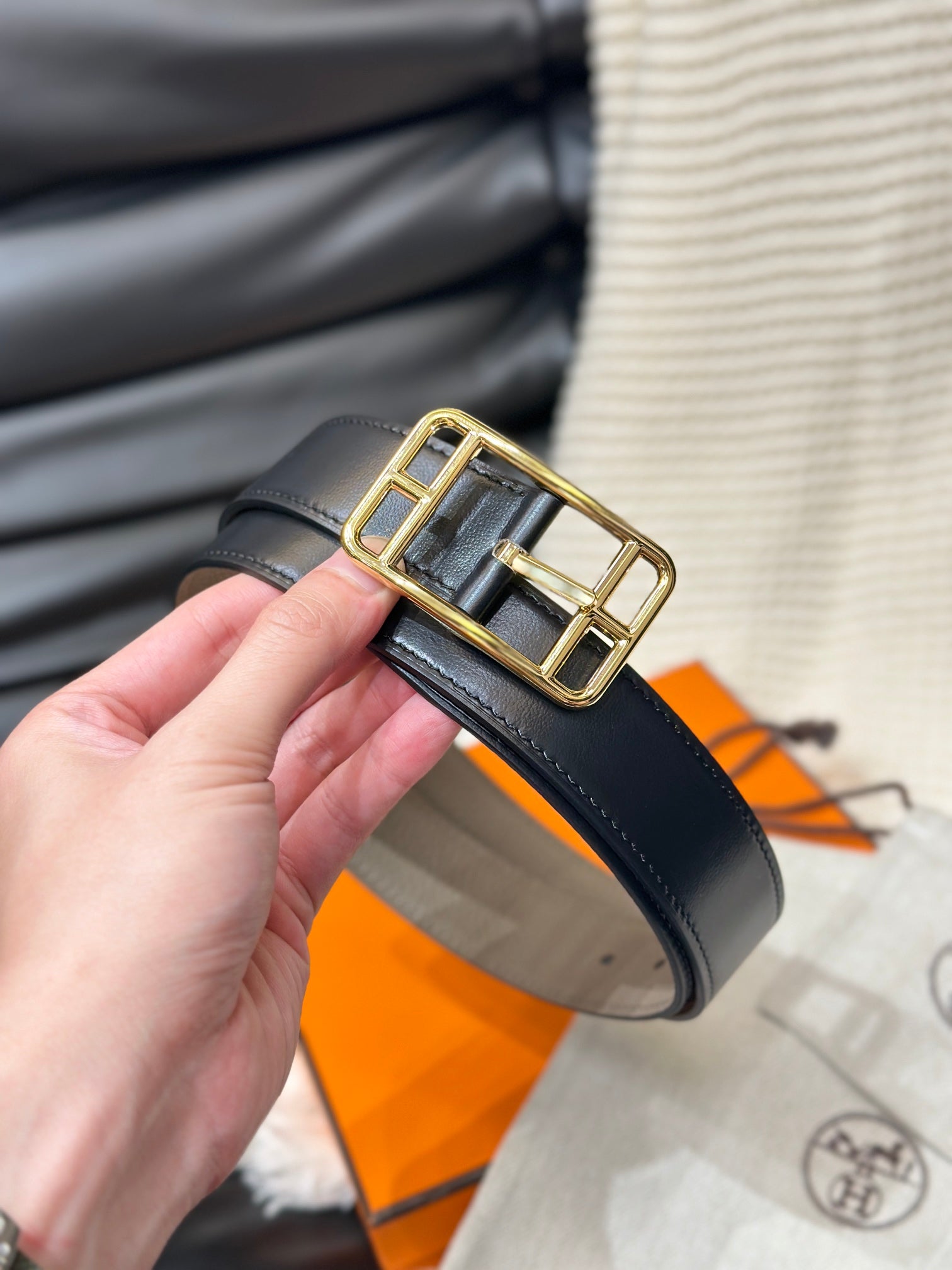 HERMES CAPE COD 32MM REVERSIBLE BELT BLACK AND TAN LEATHER GOLD BUCKLE