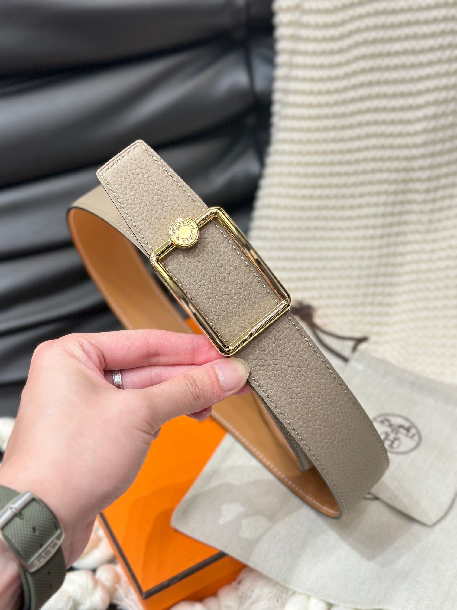 HERMES OSCAR BELT GOLD BUCKLE & REVERSIBLE HONEY ORANGE LEATHER STRAP 38MM