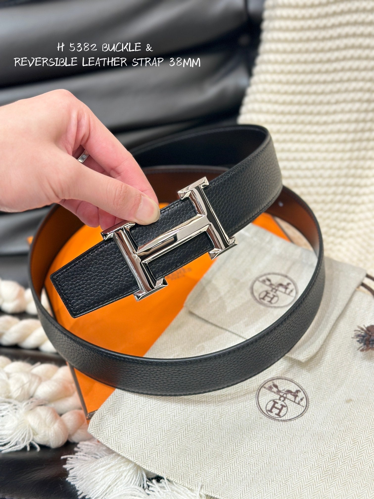 HERMES 5382 BELT SILVER BUCKLE & REVERSIBLE BLACK LEATHER STRAP 38MM