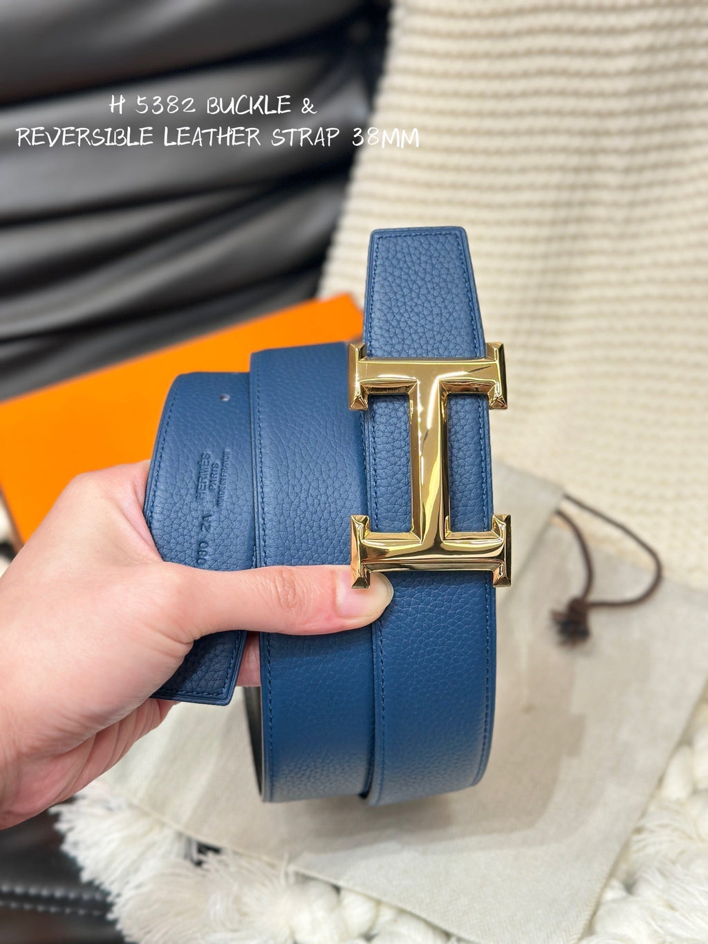 HERMES 5382 BELT GOLD BUCKLE & REVERSIBLE NAVY BLUE LEATHER STRAP 38MM