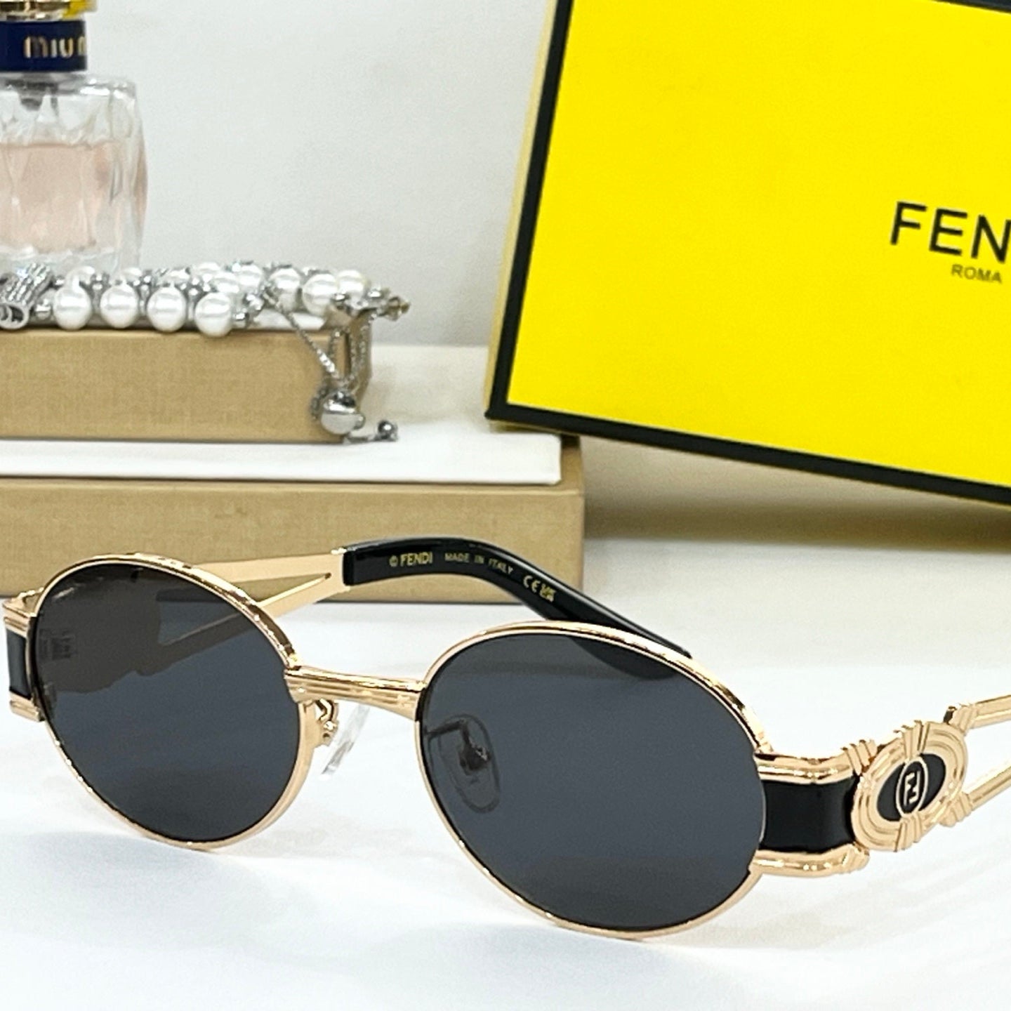 FENDI FIRST CRYSTAL CHUNKY OVAL FRAME SUNGLASSES SL7040 IN METAL
