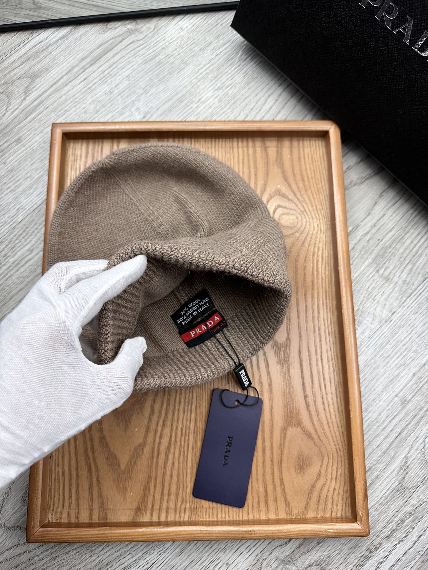 PRADA BEANIE HAT IN MEDIUM BROWN WOOL AND RABBIT FUR 436401