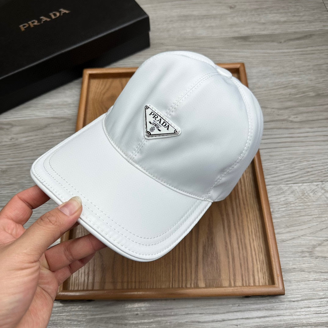 PRADA BASEBALL HAT IN WHITE RE-NYLON 214511