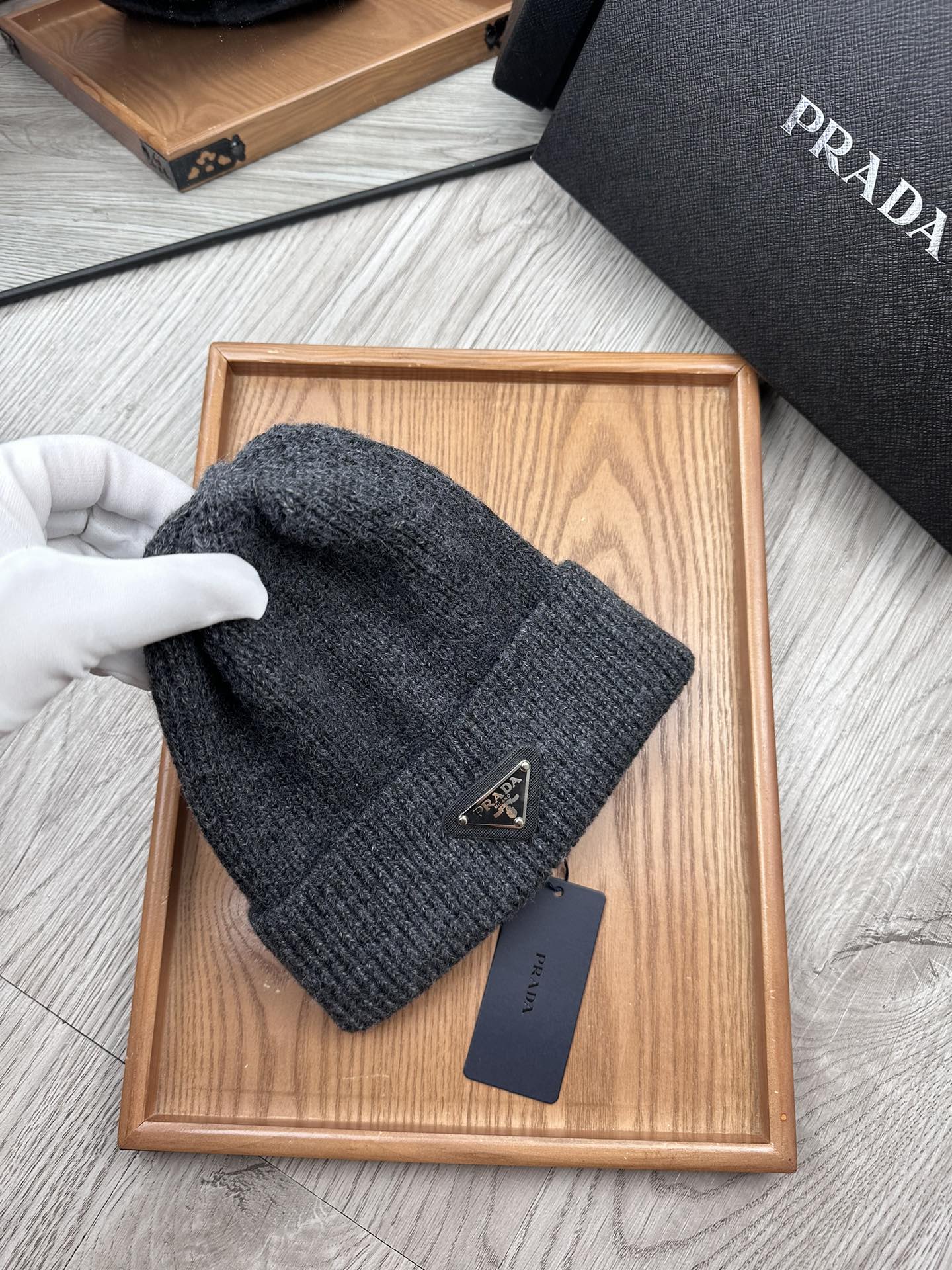 PRADA BEANIE HAT IN CHARCOAL GRAY WOOL 332391