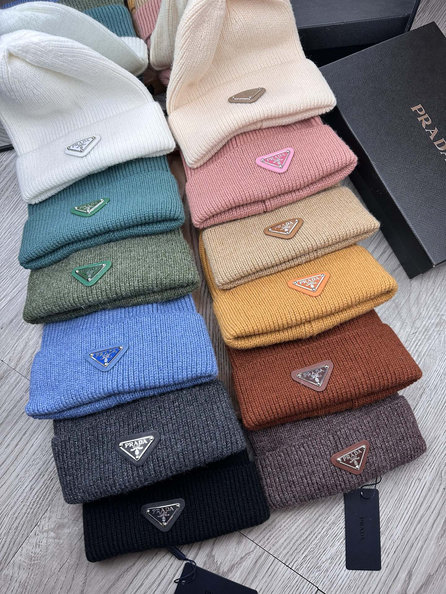 PRADA BEANIE HAT IN LIGHT BROWN WOOL 332402