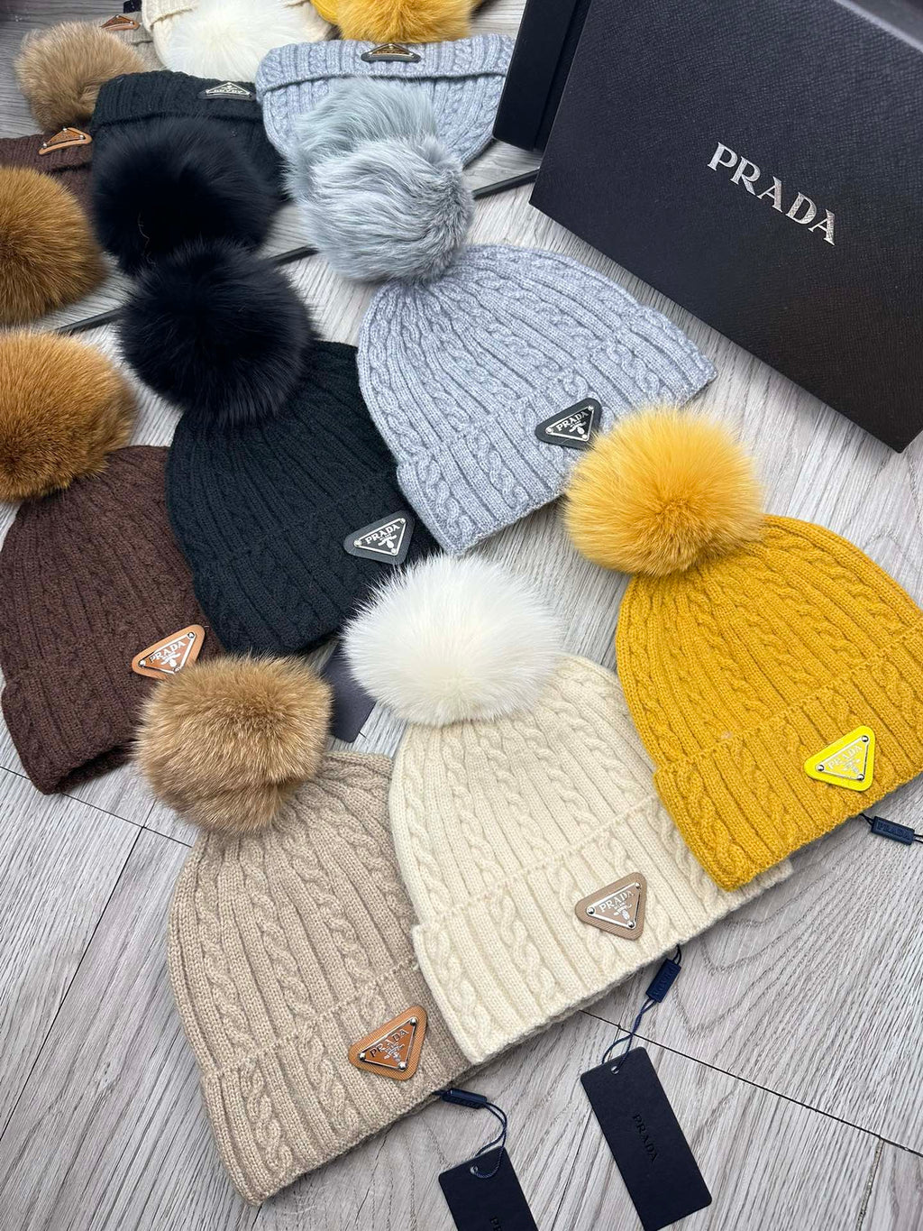 PRADA BEANIE HAT IN CHOCOLATE BROWN WOOL 352364