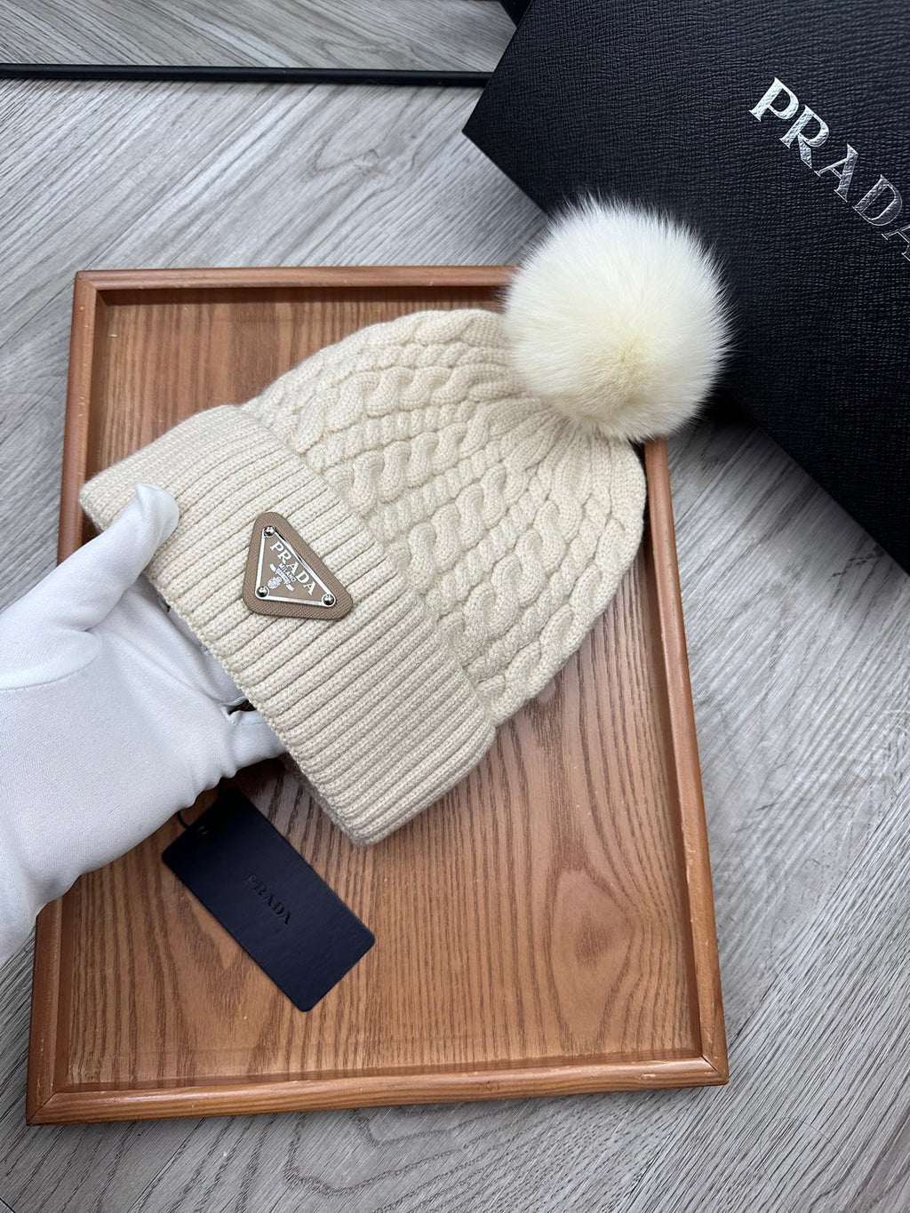 PRADA BEANIE HAT IN PARCHMENT BEIGE WOOL 352377