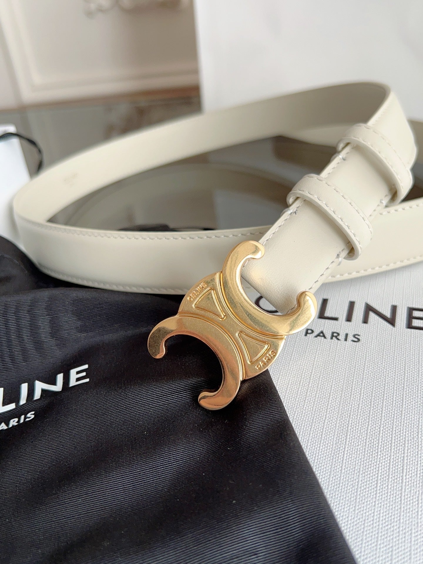 CELINE TRIOMPHE BELT 24MM IN WHITE CALFSKIN WITH GOLD BUCKLE