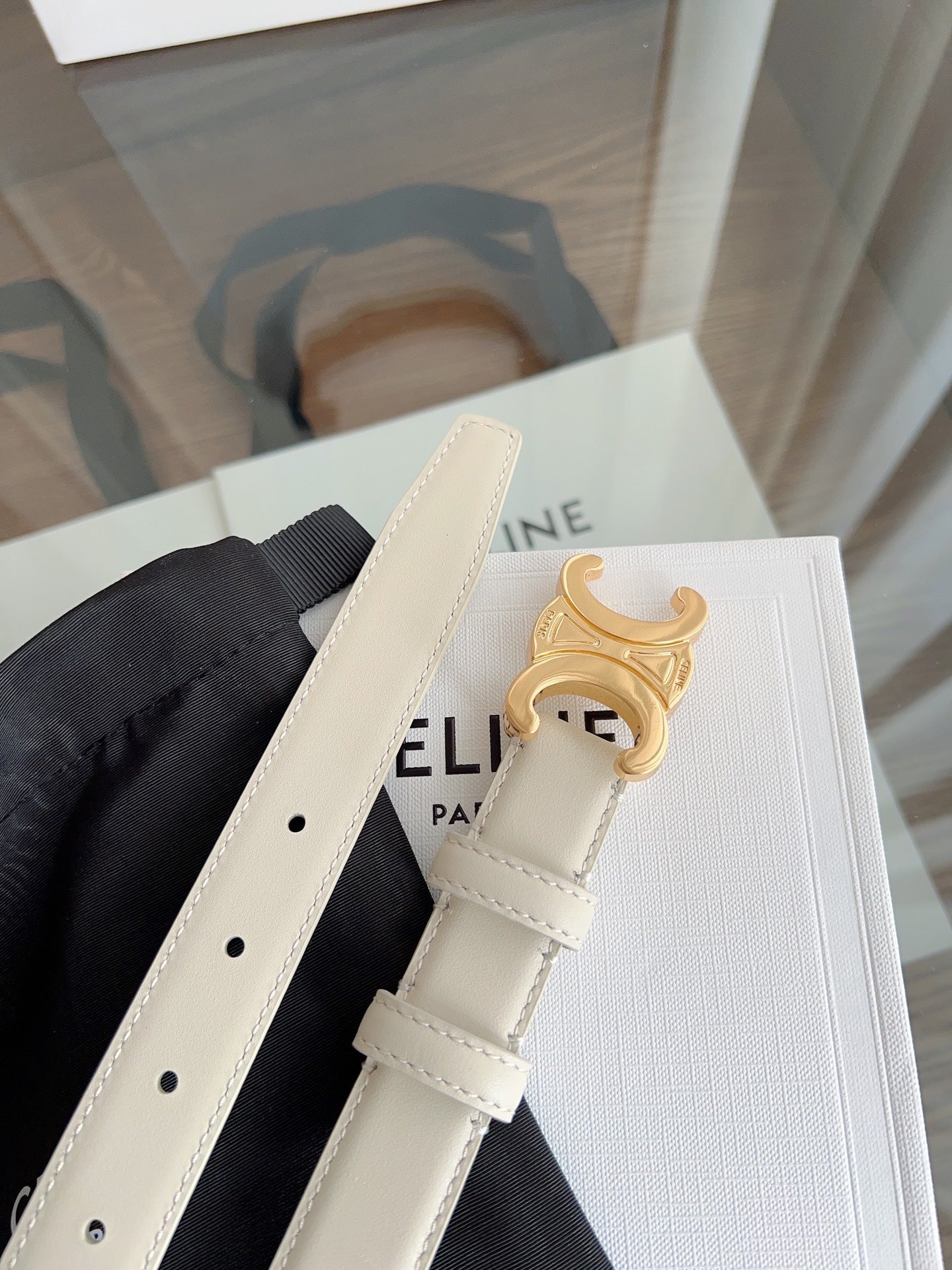 CELINE TRIOMPHE BELT 24MM IN WHITE CALFSKIN WITH GOLD BUCKLE