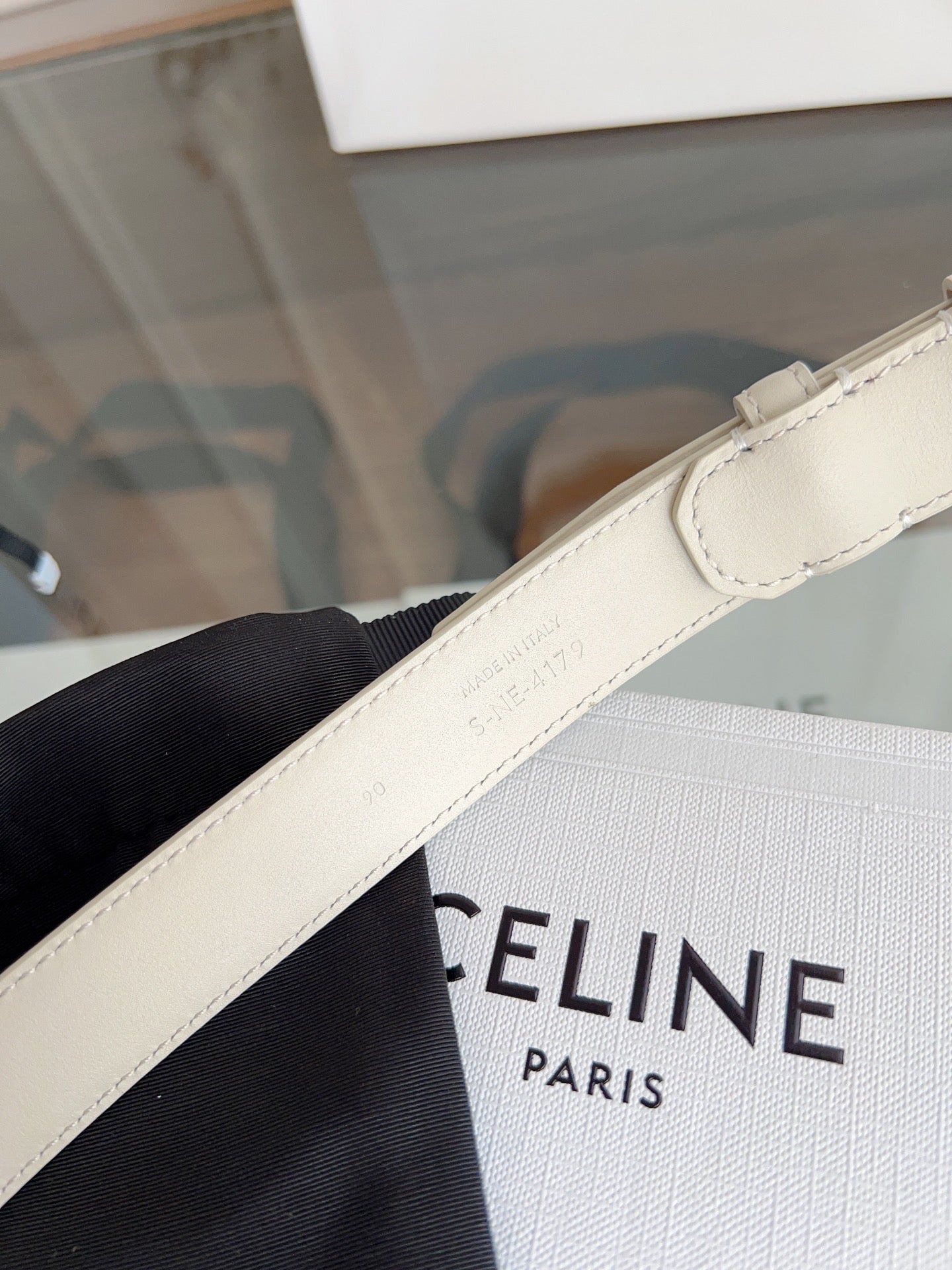 CELINE TRIOMPHE BELT 24MM IN WHITE CALFSKIN WITH GOLD BUCKLE