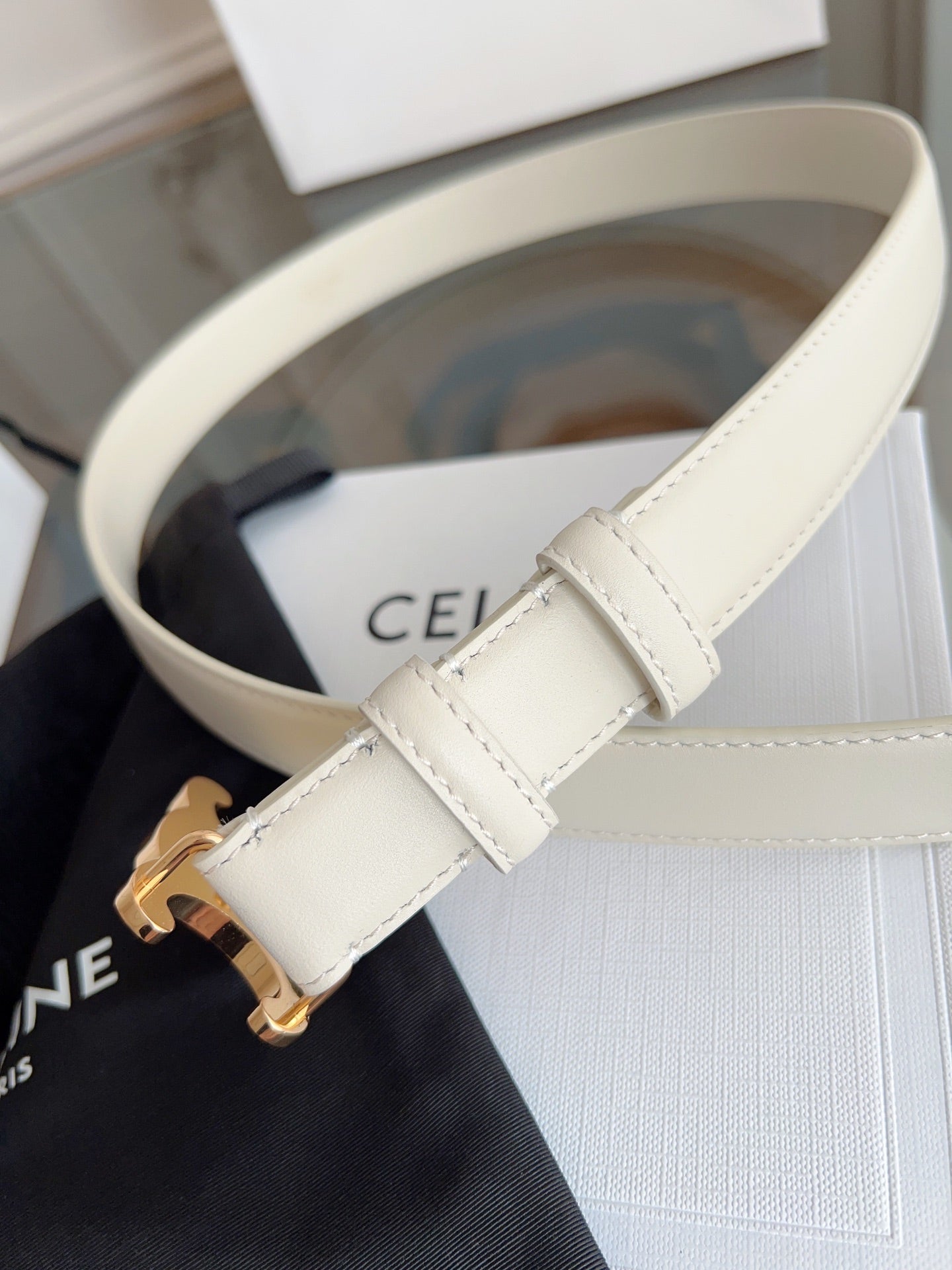 CELINE TRIOMPHE BELT 24MM IN WHITE CALFSKIN WITH GOLD BUCKLE