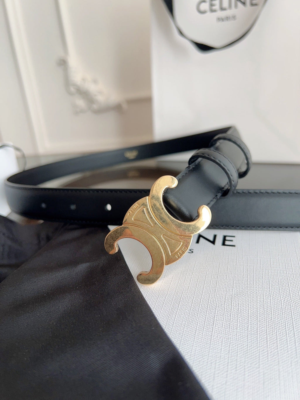 CELINE TRIOMPHE BELT 24MM IN BLACK CALFSKIN WITH GOLD BUCKLE