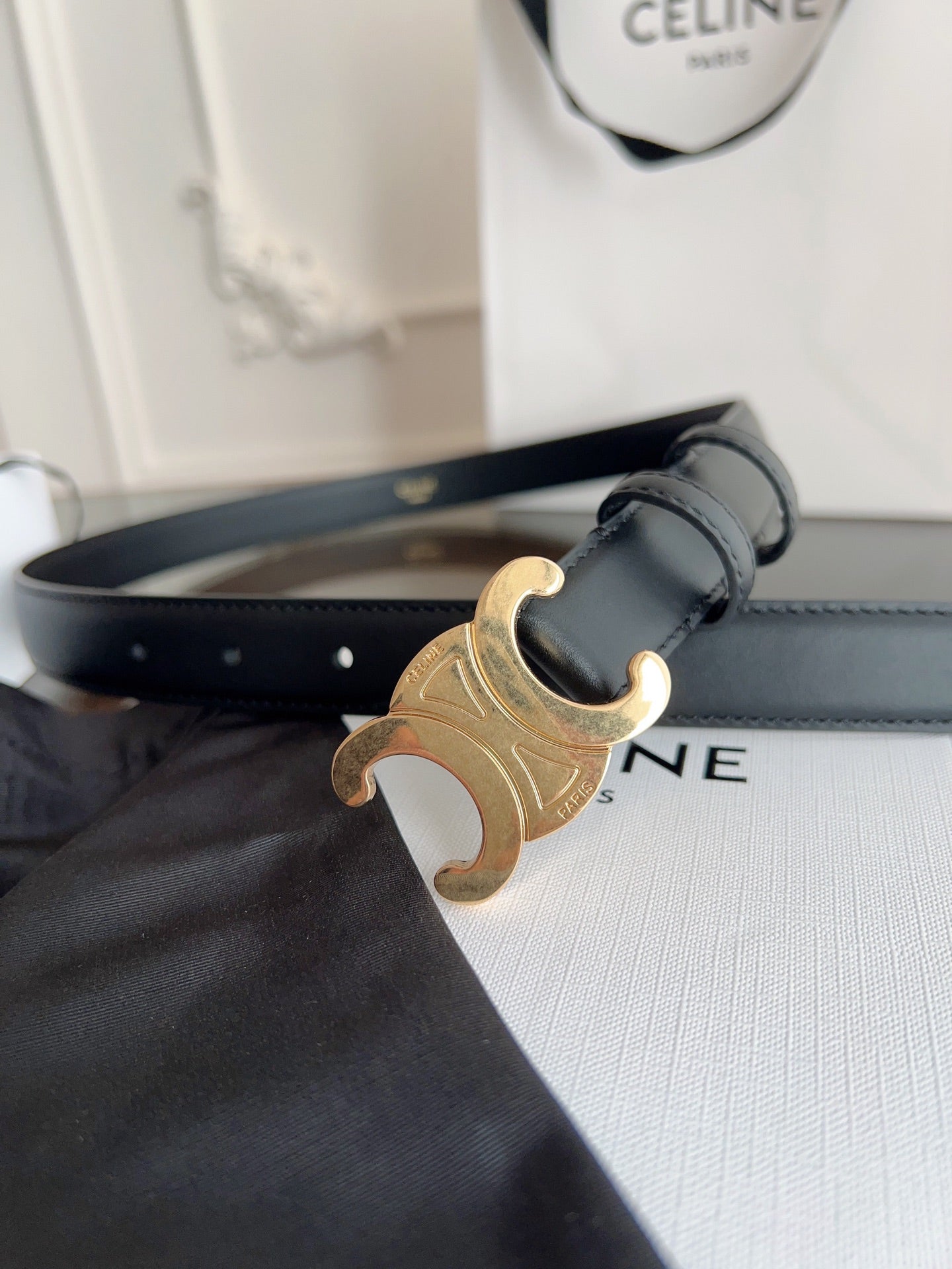 CELINE TRIOMPHE BELT 24MM IN BLACK CALFSKIN WITH GOLD BUCKLE