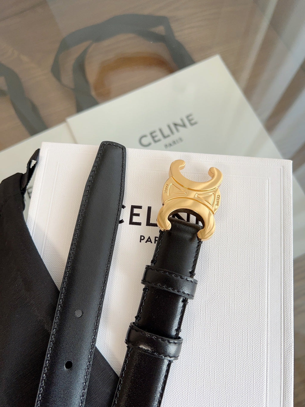 CELINE TRIOMPHE BELT 24MM IN GLOSSY BLACK CALFSKIN WITH GOLD BUCKLE