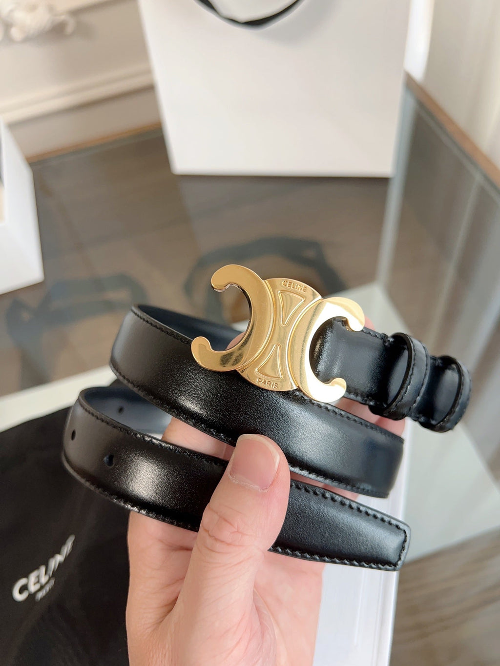 CELINE TRIOMPHE BELT 24MM IN GLOSSY BLACK CALFSKIN WITH GOLD BUCKLE