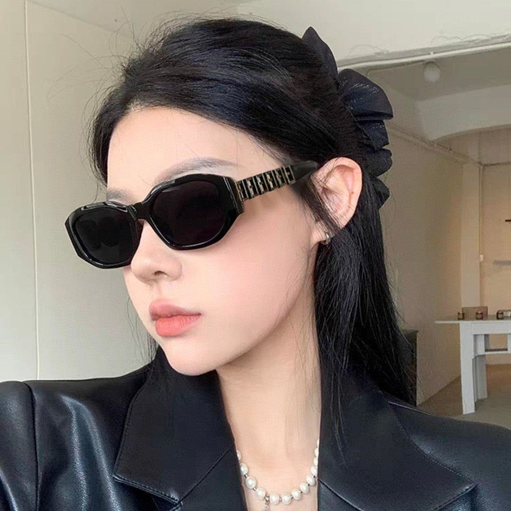 FENDI ROMA RECTANGULAR FRAME SUNGLASSES 55103 IN ACETATE