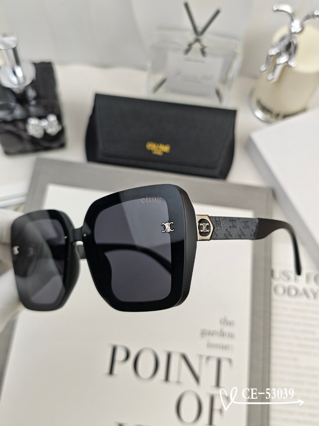 CELINE TRIOMPHE SQUARE SUNGLASSES 53039 IN ACETATE