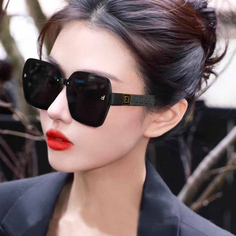 FENDI OVERSIZED FF DIAMONDS SQUARE FRAME SUNGLASSES 53041 IN ACETATE