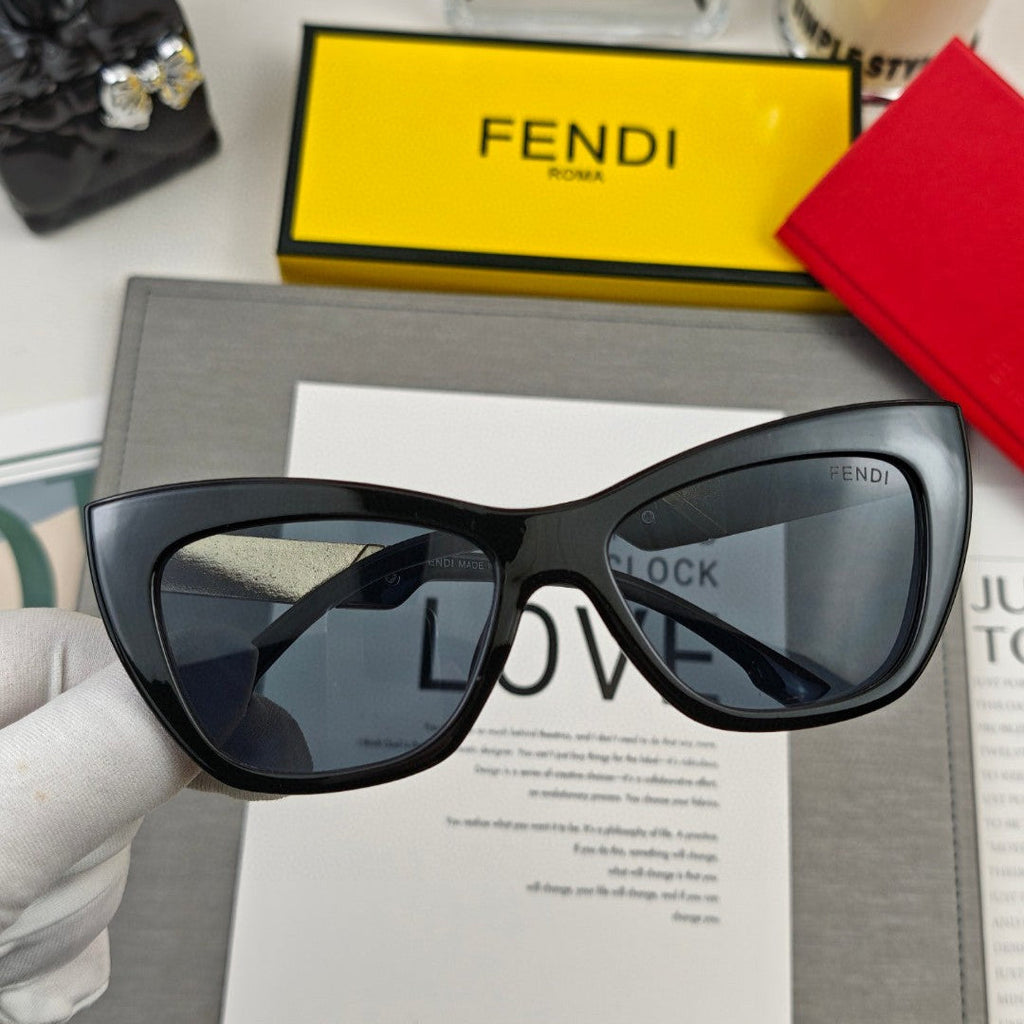FENDI FF DIAMONDS CAT EYE FRAME SUNGLASSES 58002 IN ACETATE