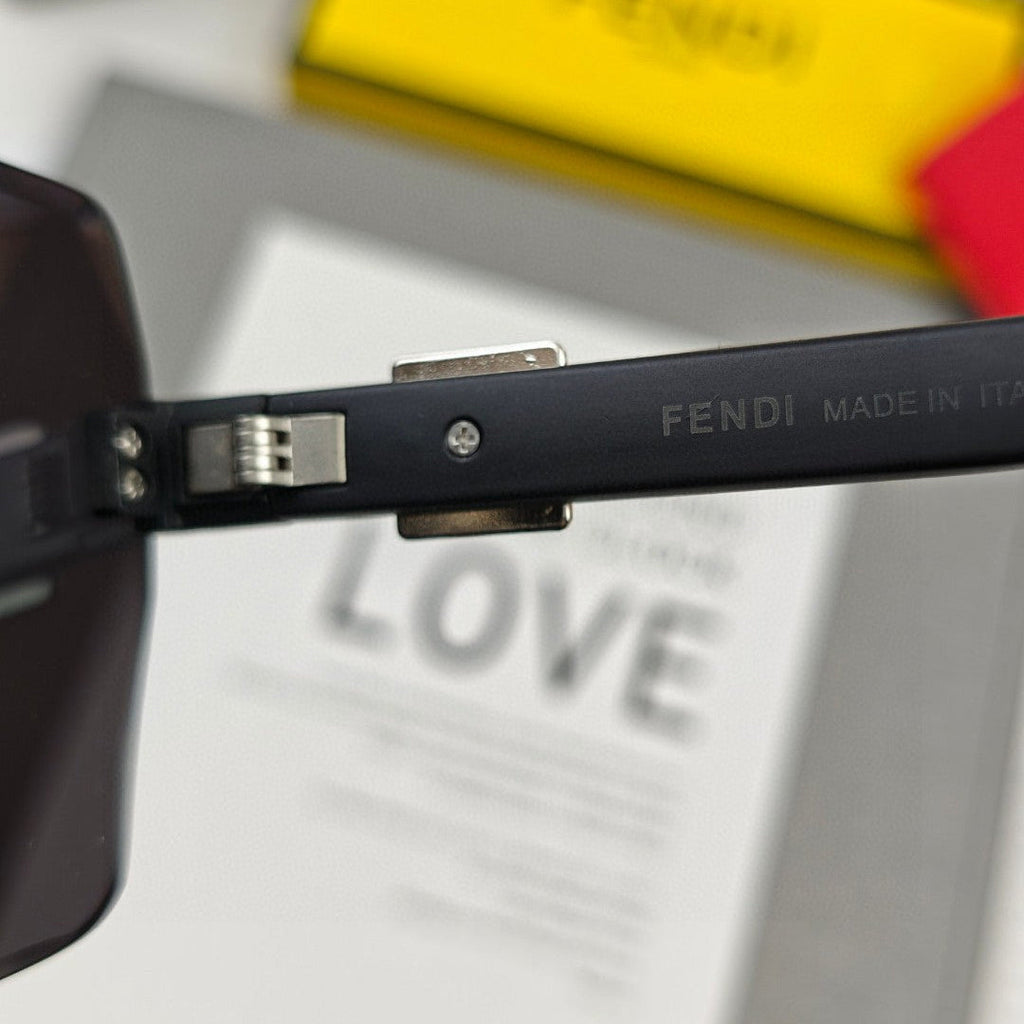 FENDI FIRST CRYSTAL SQUARE FRAME SUNGLASSES 55509 IN ACETATE