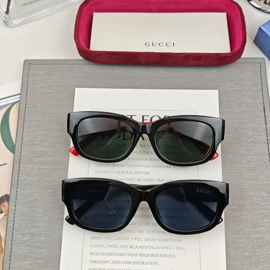 GUCCI EMBOSSED LOGO OVAL FRAME SUNGLASSES 69100 IN ACETATE