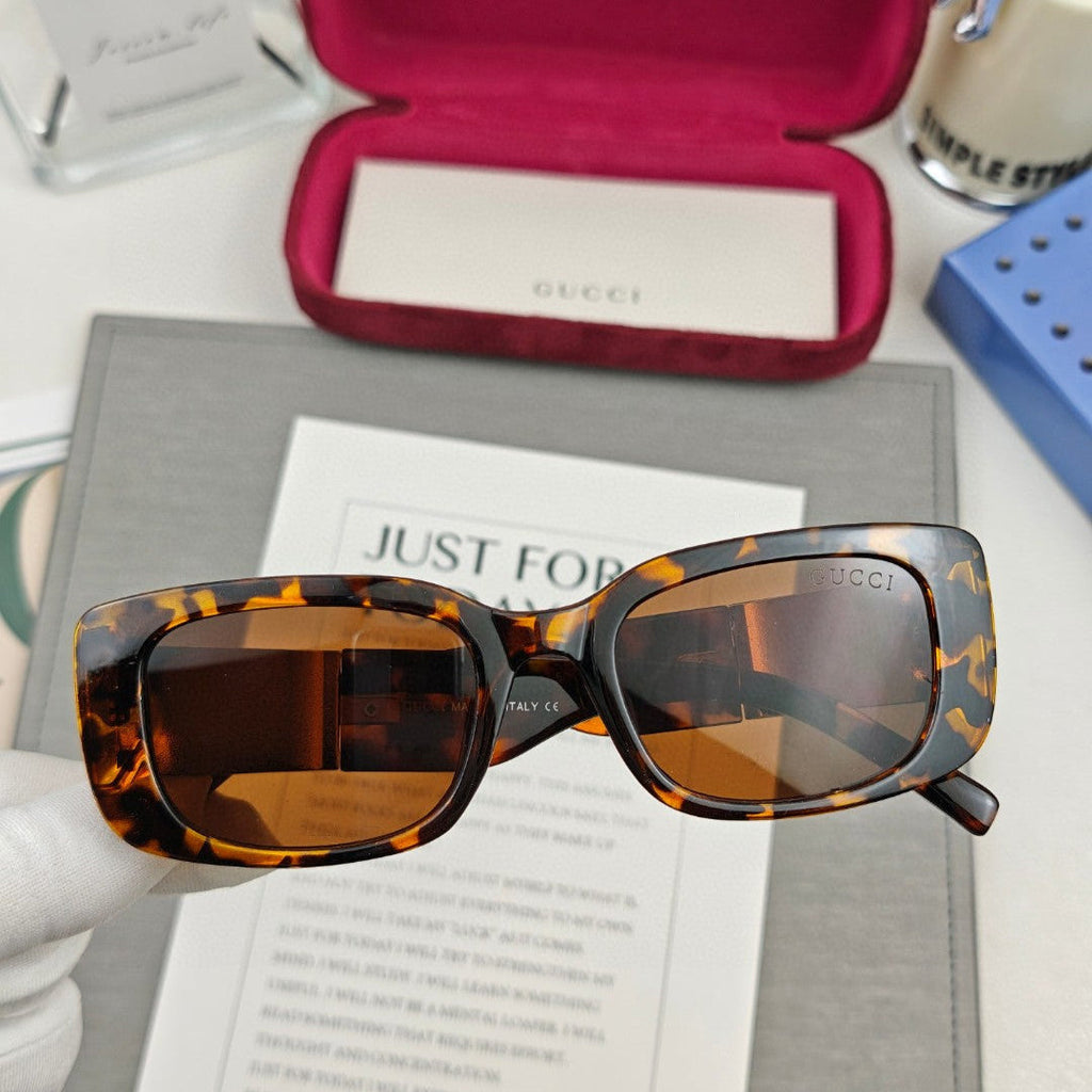 GUCCI RECTANGULAR FRAME SUNGLASSES 58006 IN ACETATE