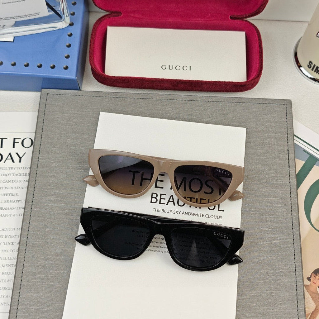 GUCCI CAT EYE FRAME SUNGLASSES 55132 IN ACETATE