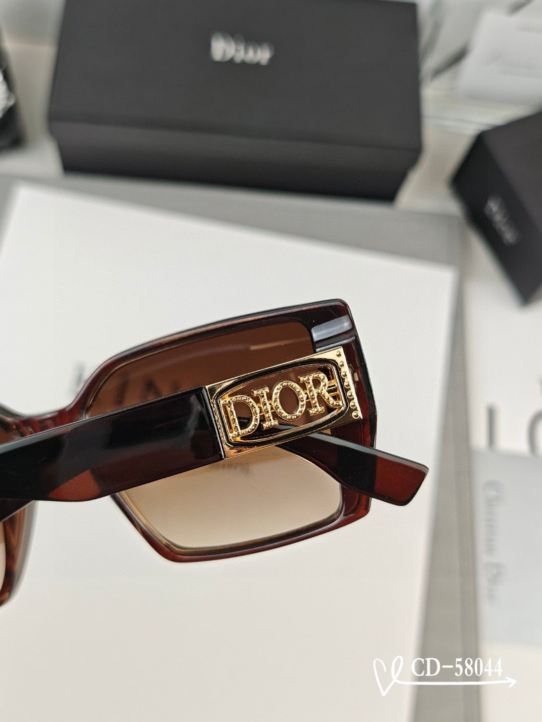 DIOR MONTAIGNE SQUARE SUNGLASSES 58044 IN ACETATE
