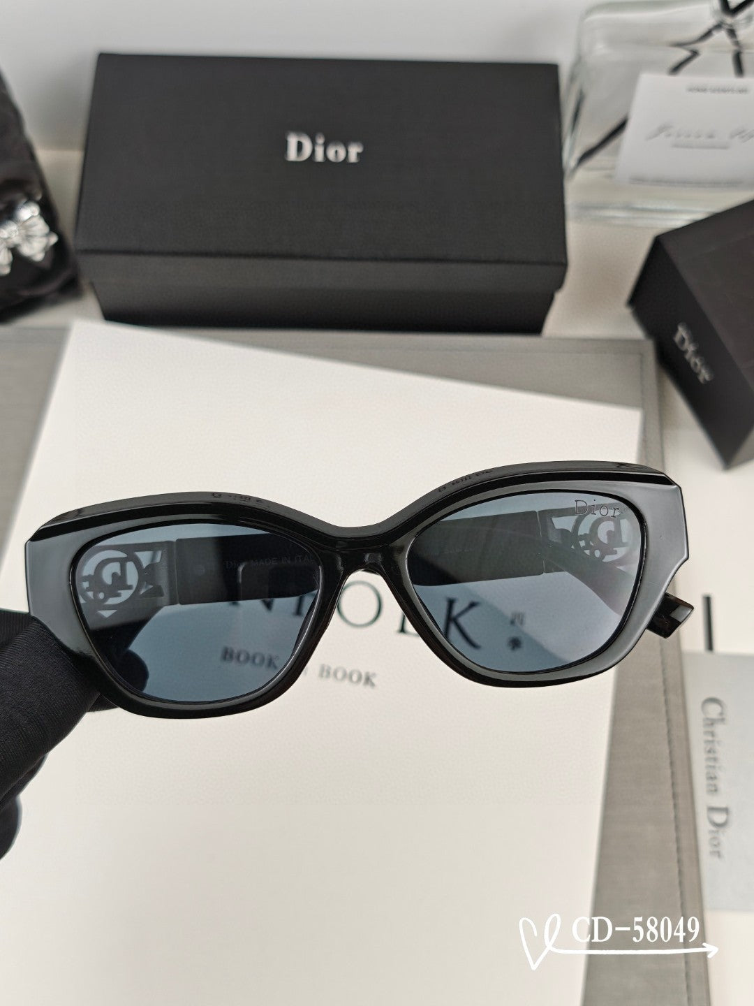 DIOR CAT EYE SUNGLASSES 58049 IN ACETATE