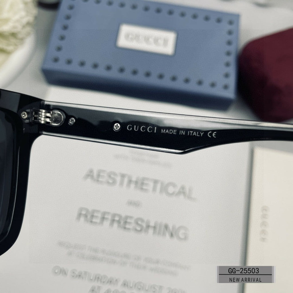 GUCCI EMBOSSED LOGO SQUARE FRAME SUNGLASSES 25503 IN ACETATE