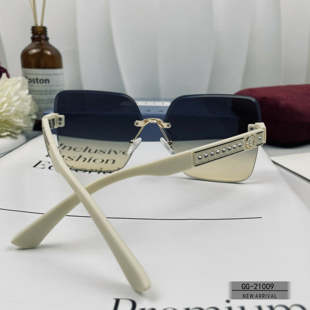 GUCCI CRYSTAL STUDDED SQUARE FRAME SUNGLASSES 21009 IN ACETATE