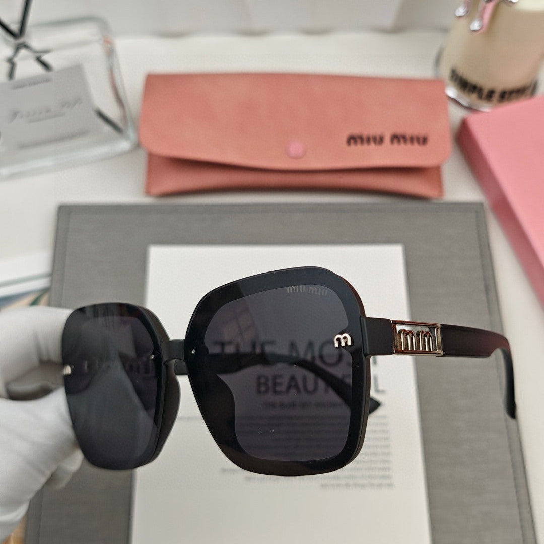 MIU MIU RUNWAY SQUARE SUNGLASSES 53037 IN ACETATE